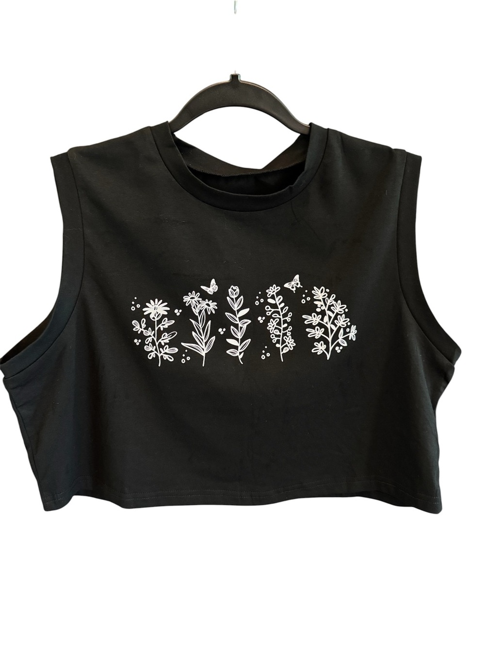 Black Floral Graphic Crop Tank Top